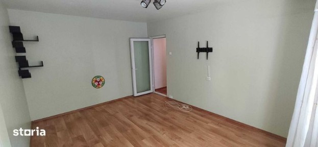 Apartament 3 camere, parcare