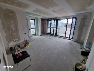 Tomis nord Euromaterna-apartament 3 camere decomandat cu terasa de 33