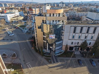 Spatiu 200 mpc de inchiriat in CITY CENTER Bacau - acces separat si