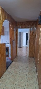 Închiriez apartament două camere, etaj 2