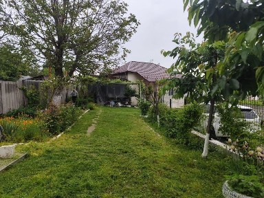 Casă de locuit, 115 mp, teren 560 mp, toate utilitățile - Bălcești