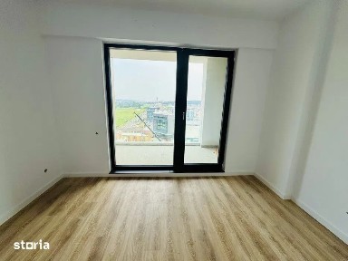 Apartament la cheie, bloc nou, balcon, zona Razoare