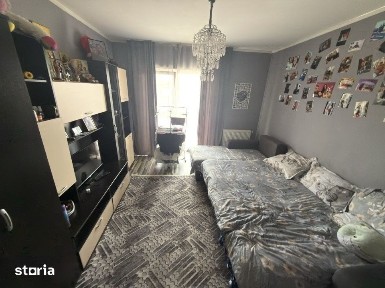 Apartament 3 camere, Floresti zona Porii!