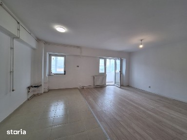 Apartament cu 3 camere, etajul 1, 63 mp, balcon, Baciu