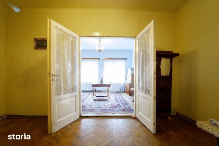 Apartament 3 camere - Eleganta si spatiu in Centrul Istoric al Sibiulu