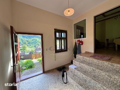 Oferta de vanzare casa cu 5 camere + teren 4500 mp., Ocolis