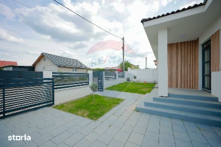 De vânzare Casă Nouă, finisată, 4 camere - Paleu