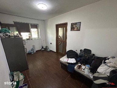 Apartament cu 2 camere de vanzare Odobesti zona liceul Duiliu Zamfires