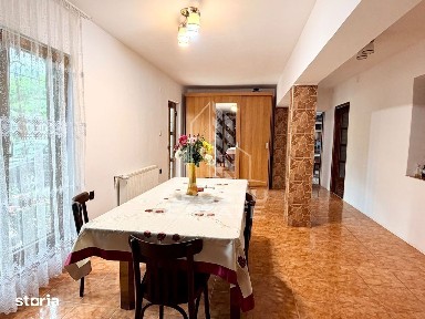 Casa renovata de vanzare pe parter Beregsau Mare