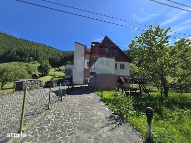 Casă / Vilă Moeciu de Sus, 6 camere, sub pretul pietei