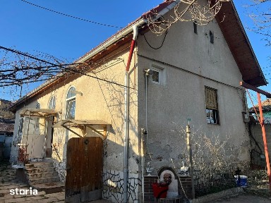 Vand casa solida zona Laurile Sărate, Ocna Sibiului