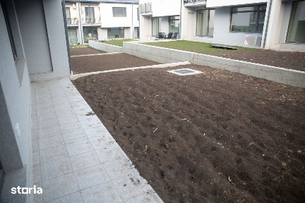 Casa cu etaj la cheie in oras!