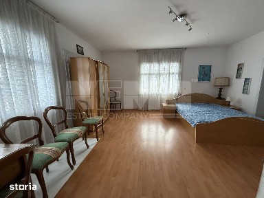 Proprietate de vânzare cu două case | Teren 1.500 mp | Bivolărie