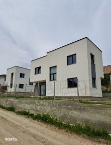Casa individuala finisata | 120 mp utili | teren 497 mp - Dezmir