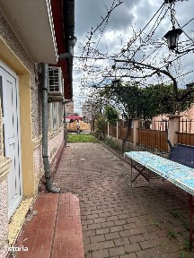Casă de vânzare Strada Victoriei