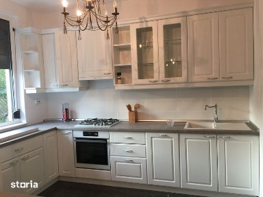 Apartament 3 camere 160mp+curte 150mp Erou Iancu Nicolae