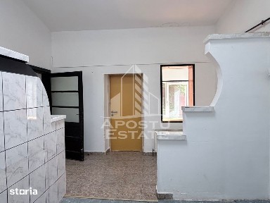 Casa individuala de vanzare pe parter Fratelia-Girocului