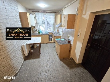 George Cosbuc, apartament cu 2 camere, decomandat, 63 900€ negociabil