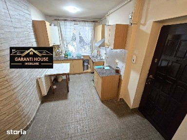 George Cosbuc, apartament cu 2 camere, decomandat, 63 900€ negociabil