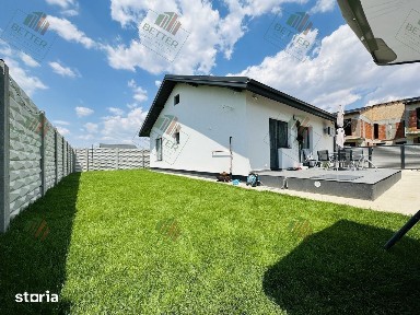 Casă Individuală de vânzare în BERCENI | 3 CAMERE | 2 BĂI | CURTE