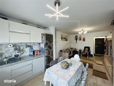 Apartament 3 camere de vanzare in Sibiu | 2 bai | 2 balcoane | Lift