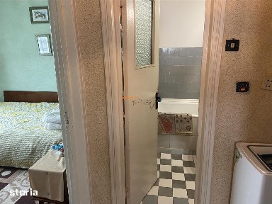 Apartament 3 camere, zona Scoala nr 10, et 78, decomandat, liber