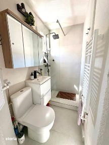 Vand apartament 3 camere