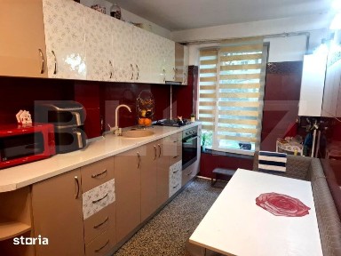 Apartament cu gradina propie de vanzare, 47 mp, zona Aleea Trandafiril