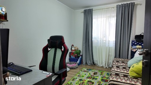 Apartament cu 3 camere decomandat in Navodari