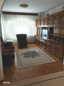 Apartament ultracentral, 3 camere, cu priveliste impresionanta, langa