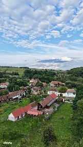 De vânzare casă cu 4 camere, sat Apoș, com. Bârghiș, jud. Sibiu