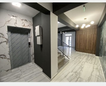 Apartament 3 camere,2 băi în Bloc NOU !