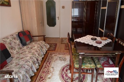 Ap. 3 Camere si 2 Bai cu Garaj de Vanzare Zona Corina