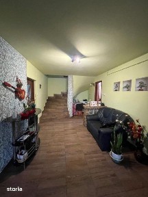 Casa, singur in curte, cartier Bulgaria, zona strazii Plevnei
