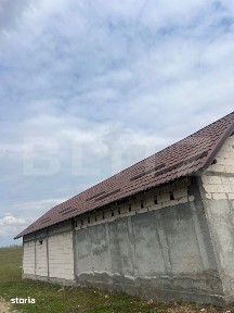 Teren cu casa de vanzare Tuglui, 2200 mp, aproape de padure
