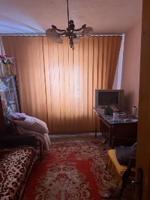 Vand apartament 3 camere decomandat sud etaj 2 /4 zona sud P2