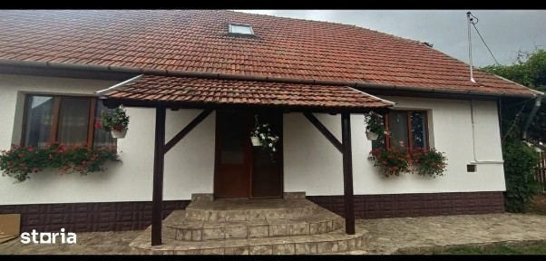 Casă P+M în Sălard 3 dormitoare,2 băi,living 30mp,SU 200mp,ST 1.000mp