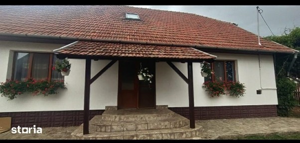 Casă P+M în Sălard 3 dormitoare,2 băi,living 30mp,SU 200mp,ST 1.000mp