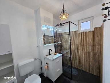 DE ÎNCHIRIAT: Apartament 3 Camere, Modern & Renovate Recent