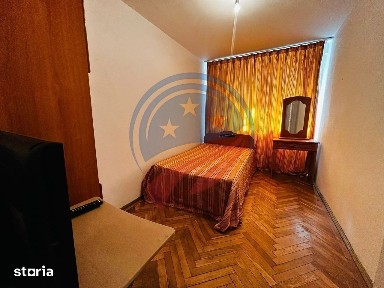 Apartament 4 camere de închiriat - Strada Caracal, Craiova