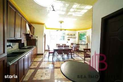 Casa 4 dormitoare, 2 saloane de zi, 3 băi, ultracentral!