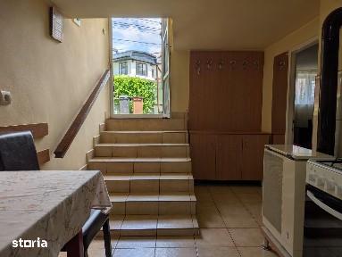 De vanzare casa in curte comuna- zona Papiu