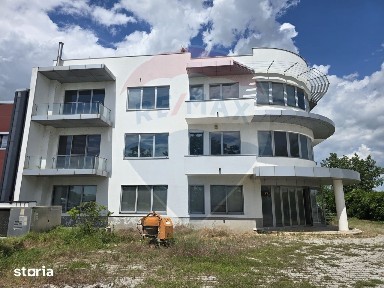 De Vânzare Clădire de Birouri 1.769 mp cu Teren 3.728 mp DN4