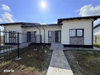 Duplex pe plan - compartimentare practica - 3 bai - teren 375 mp