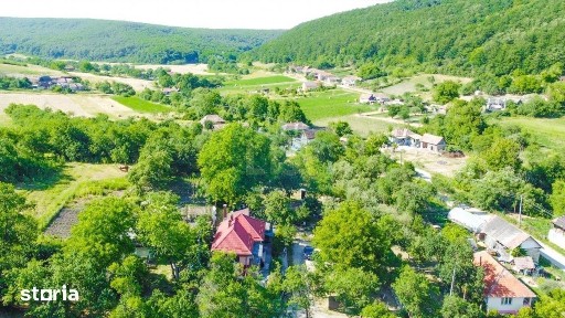 Casa cu teren de vanzare in comuna Vultureni, judetul Cluj