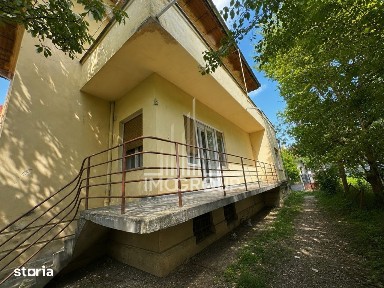 Apartament tip duplex, 170mp cu 450 mp teren in zona strazii Aviator