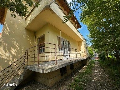 Apartament tip duplex, 170mp cu 450 mp teren in zona strazii Aviator
