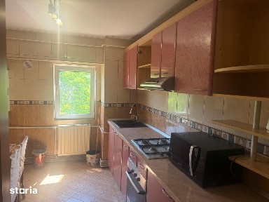 Apartament 3 camere decomandat - Nicolina, prima stație