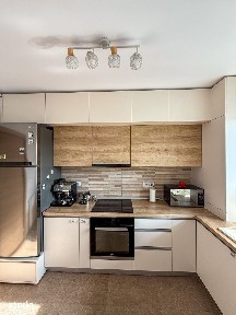 Apartament 2 camere de vanzare, parcare si boxă zona Coresi - Rezervat
