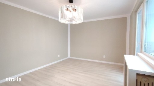Apartament 4 camere decomandat, 2 băi, 78 mp + balcon, Mănăștur